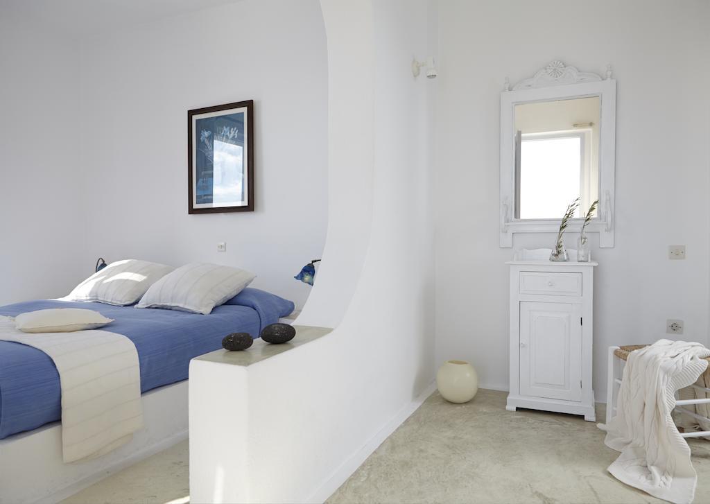 Altana Heritage Suites Imerovigli  Habitación foto